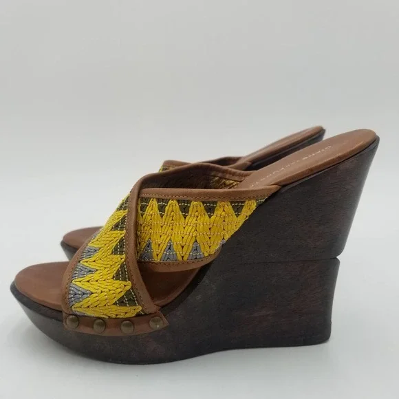 Diane von Furstenberg Wedge Heel Sandals Leather Straps Chevron Print Women's 7 - Picture 2 of 7